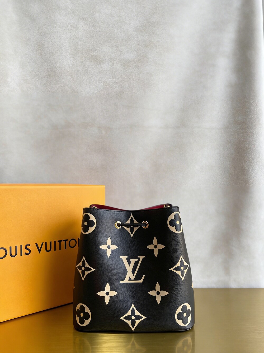 Louis Vuitton MM Monogram Empreinte Black - Picture 4 of 6